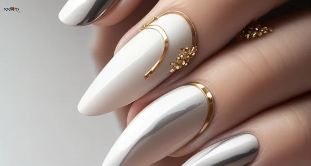 Minimal Metallics Nails